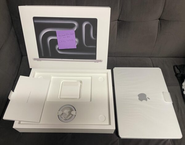 MacBook Pro 2024 – 14" – 1TB – Silver – Mint Condition - Image 10