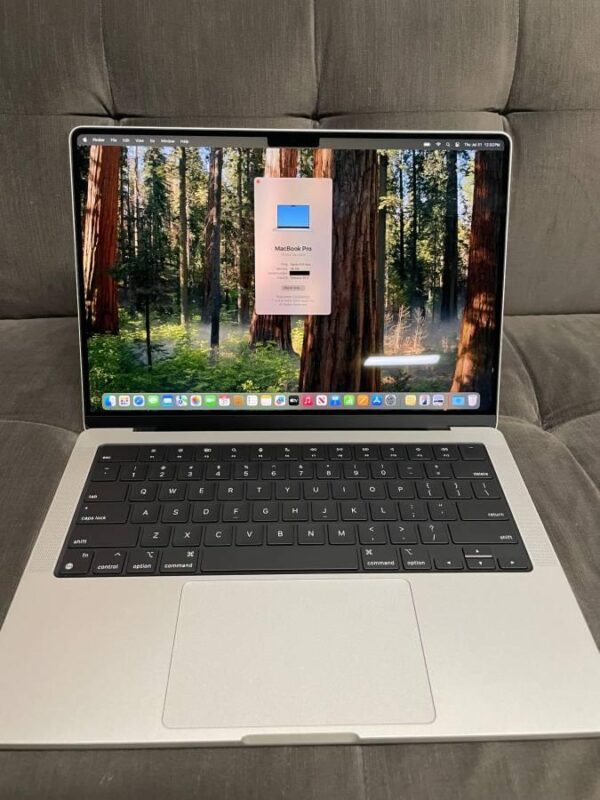 MacBook Pro 2024 – 14" – 1TB – Silver – Mint Condition - Image 11