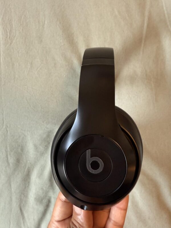 Beats Studio Pro – Used – Black - Image 6