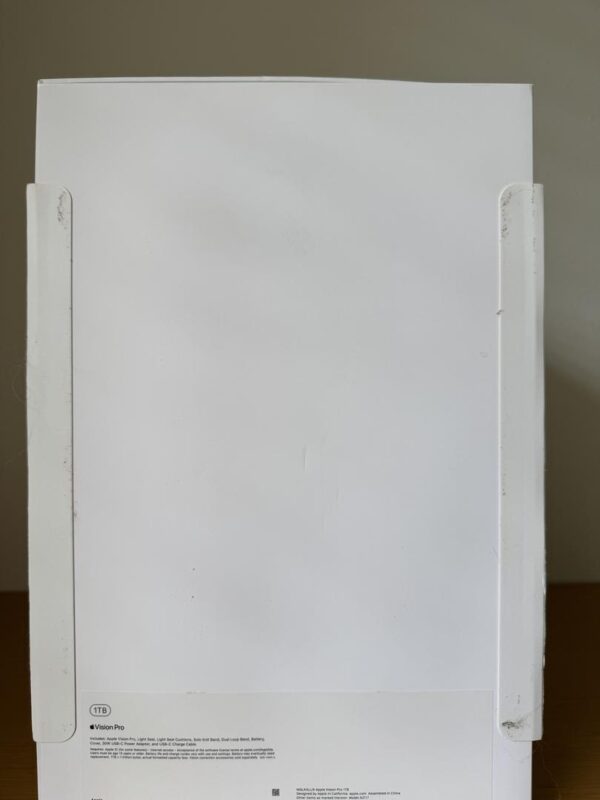 Apple Vision Pro – 1TB – Mint Condition - Image 14