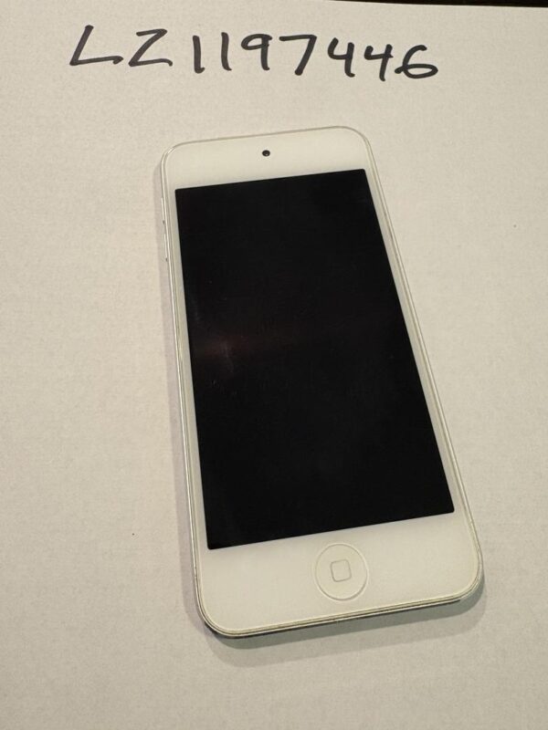 Apple iPod Touch 7th Gen Wi-Fi – Mint – 32GB – Silver - Image 14