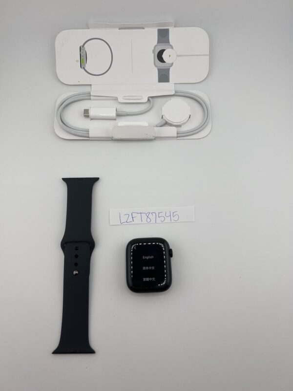Apple Watch Series 9 – 45mm – Midnight – Aluminum – GPS – Mint Condition - Image 4