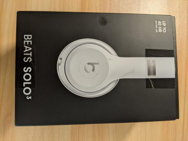 Beats Solo3 Wireless – Used – Silver - Image 16
